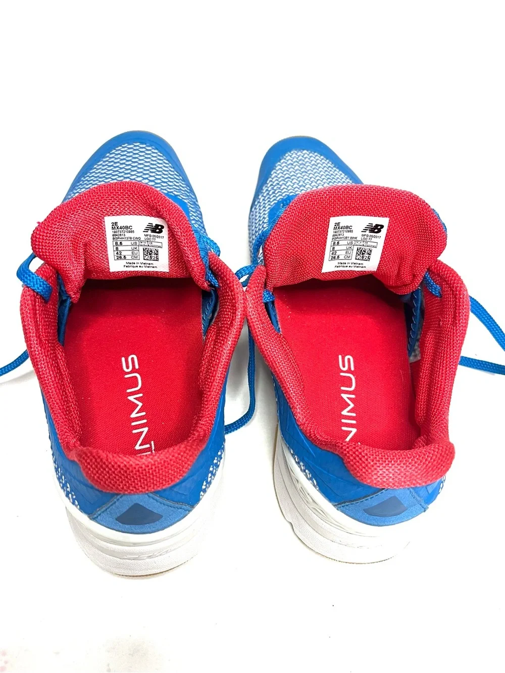 Men’s New Balance Minimus 40 Cross -Training Sneakers in Blue, Red, White- Sz 8.